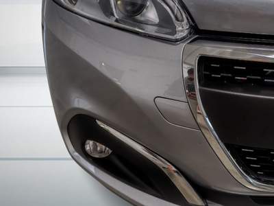 Peugeot 208 1° serie BlueHDi 100 S&S 5 porte Signature Grigio usata BOLOGNA