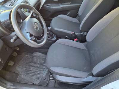 Toyota Aygo 3p 1.0 x-cool 72cv Bianco usata San Giovanni di Fassa
