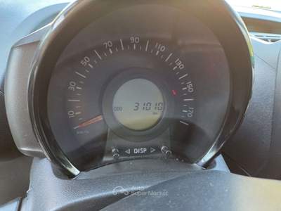 Toyota Aygo 3p 1.0 x-cool 72cv Bianco usata San Giovanni di Fassa