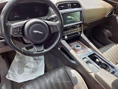 Jaguar F-Pace 2.0D 180 CV AWD aut. Portfolio Argento usata San Giovanni di Fassa