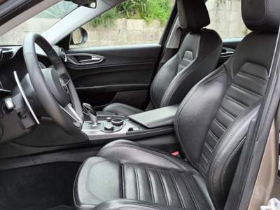 Alfa Romeo Giulia 2200 TD VELOCE 210CV AT8 Q4 PELLE F1 NAV ITALIA Grigio usata Pistoia