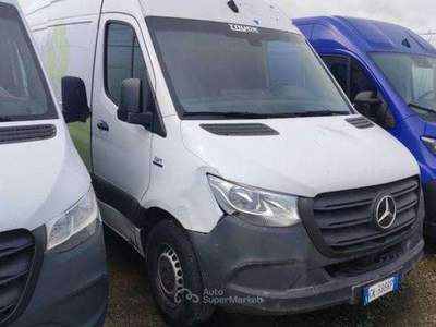 Mercedes-Benz Sprinter SPRINTER eSprinter - 4 batterie - GK388RP Bianco usata Basiliano