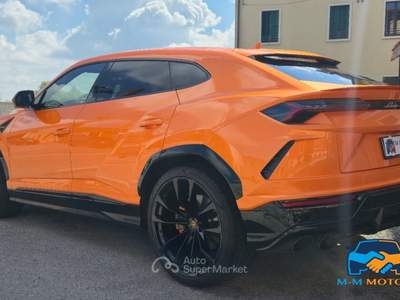 Lamborghini Urus 4.0 V8 auto Arancione usata vicenza