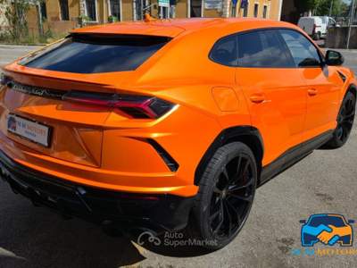 Lamborghini Urus 4.0 V8 auto Arancione usata vicenza