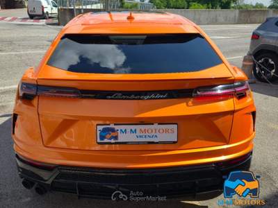 Lamborghini Urus 4.0 V8 auto Arancione usata vicenza