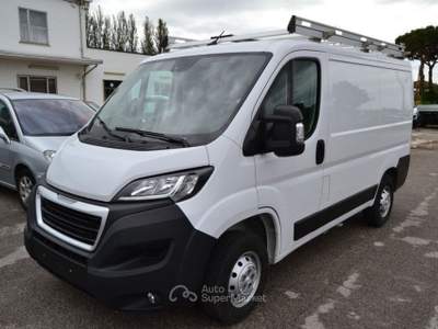 Peugeot Boxer 330 2.2 BlueHDi 120CV S&S Furgone Bianco usata COMACCHIO