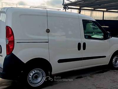 Fiat Doblò CHILOMETRI CERTIFICATI CARFAX IVA ESPOSTA Bianco usata Modugno