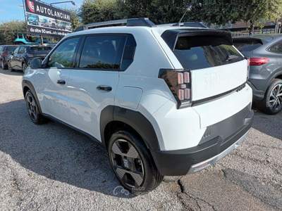 Fiat Grande Panda 1200 HYBRID LA PRIMA 110CV AUT NAV CARPLAY CAM"17 Bianco usata Roma