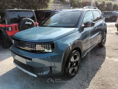 Fiat Grande Panda 1200 HYBRID LA PRIMA 110CV AUT NAV CARPLAY CAM"17 Blu/Azzurro usata Roma