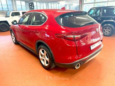 Alfa Romeo Stelvio 2.2 TD 180 CV Super *OFFERTA PROMO* Rosso usata Cinisello Balsamo