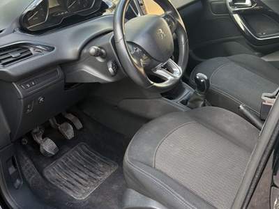 Peugeot 208 5p. GPL Access Nero usata Roma