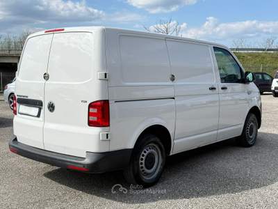 Volkswagen Transporter 2.0 TDI L2 PASSO LUNGO Bianco usata San Salvatore Telesino