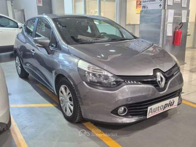 Renault Clio 1.5 dCi 8V 75CV 5 porte Live Grigio usata Milano