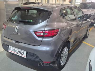 Renault Clio 1.5 dCi 8V 75CV 5 porte Live Grigio usata Milano