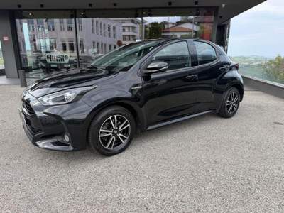 Toyota Yaris 1.5 Hybrid 5 porte Business Nero usata BORGO MAGGIORE SAN MARINO