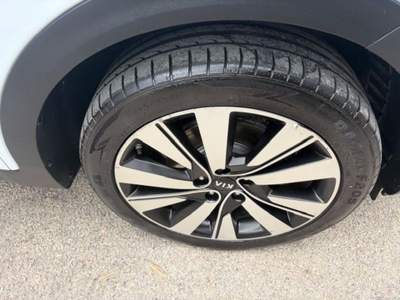 Kia Sportage 1.7 CRDI 2WD Class Bianco usata San Severo