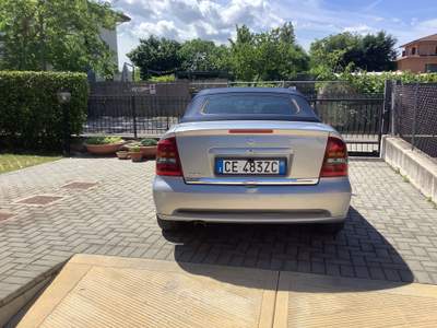 Opel Astra Unico proprietario sempre in box tagliandi ogni 6000 km perfetta usata Rimini