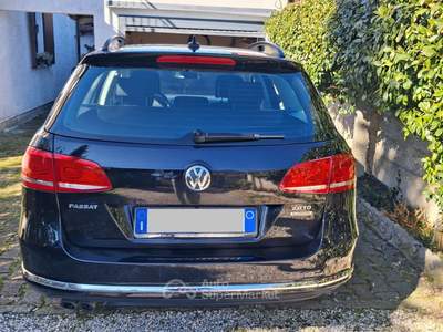 Volkswagen Passat 2.0 TDI Dsg Comfortline BlueMotion automatica Nero usata Cremona