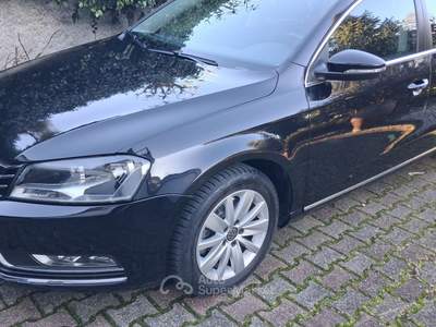 Volkswagen Passat 2.0 TDI Dsg Comfortline BlueMotion automatica Nero usata Cremona