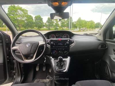 Lancia Ypsilon 1.2 69 CV 5P. GPL Ecochic Gold Grigio usata Savignano sul Rubicone