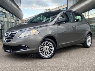 Lancia Ypsilon 1.2 69 CV 5P. GPL Ecochic Gold Grigio usata Savignano sul Rubicone