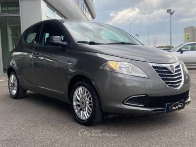 Lancia Ypsilon 1.2 69 CV 5P. GPL Ecochic Gold Grigio usata Savignano sul Rubicone