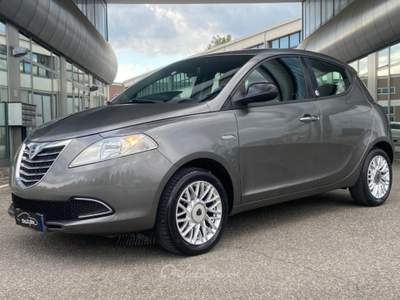 Lancia Ypsilon 1.2 69 CV 5P. GPL Ecochic Gold Grigio usata Savignano sul Rubicone