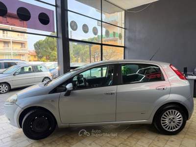 Fiat Grande Punto Fiat Grande Punto benzina cinghia appena fatta Argento usata Telgate