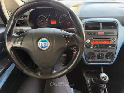 Fiat Grande Punto Fiat Grande Punto benzina cinghia appena fatta Argento usata Telgate
