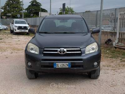 Toyota RAV4 buono stato di conservazione, funzionante Grigio usata Deruta