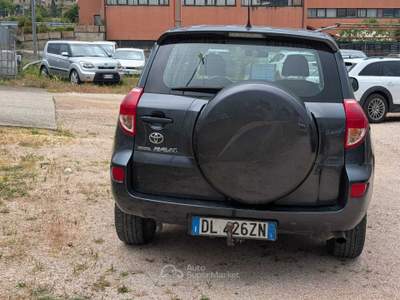 Toyota RAV4 buono stato di conservazione, funzionante Grigio usata Deruta