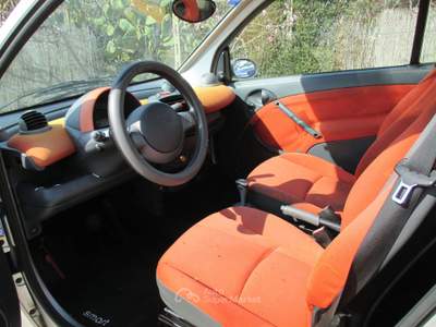 Smart ForTwo auto ben tenuta in generale. Argento usata Santa Marinella