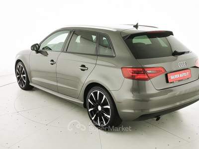 Audi A3 SPB 1.6 TDI Ambiente Grigio usata Crema