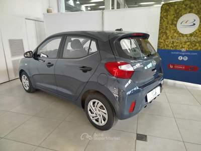 Hyundai i10 1.0 MPI AT Prime Grigio usata Mugnano di Napoli