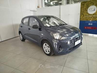 Hyundai i10 1.0 MPI AT Prime Grigio usata Mugnano di Napoli