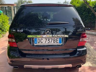 Mercedes-Benz Classe M ML Cdi Nero usata San Michele Salentino
