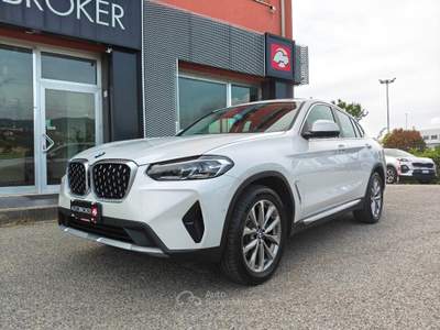 BMW X4 X4 xDrive20d 48V Bianco usata RENDE