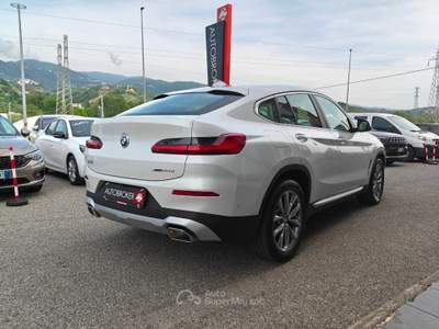 BMW X4 X4 xDrive20d 48V Bianco usata RENDE