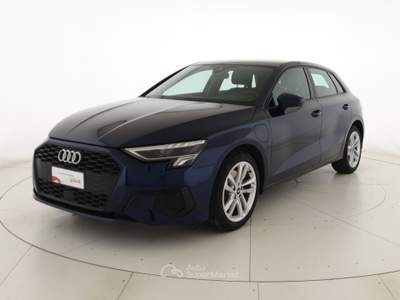 Audi A3 Sportback 40TFSIe 204CV S tronic Business Blu/Azzurro usata Verona