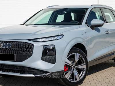 Audi Q3 1.5 e-hybrid S line edition 272cv s-tronic Rosso usata Cento