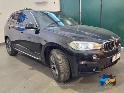 BMW X5 xdrive25d Luxury 218cv auto 7 POSTI Nero usata Curno