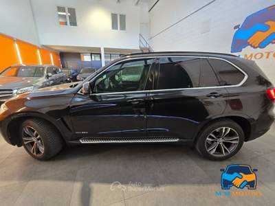 BMW X5 xdrive25d Luxury 218cv auto 7 POSTI Nero usata Curno