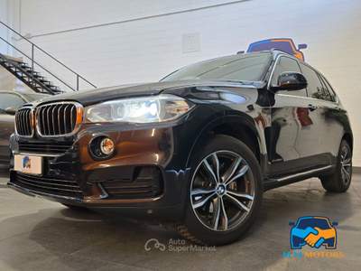 BMW X5 xdrive25d Luxury 218cv auto 7 POSTI Nero usata Curno
