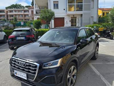 Audi Q2 30 2.0 tdi Business Advanced s-tronic Nero usata Civitanova Marche