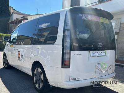 Hyundai Staria 
                                                                                                                                                                     Bianco usata Campi Bisenzio