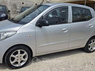 Hyundai i10 1.1 12V BlueDrive GPL Style Argento usata Napoli