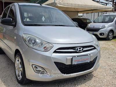 Hyundai i10 1.1 12V BlueDrive GPL Style Argento usata Napoli