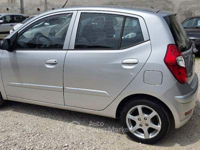 Hyundai i10 1.1 12V BlueDrive GPL Style Argento usata Napoli