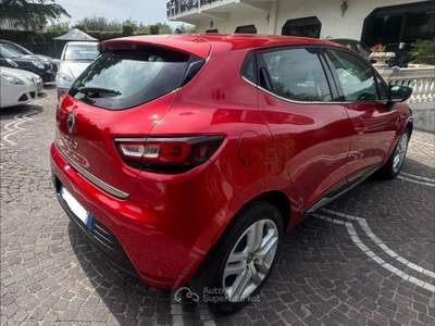 Renault Clio TCe 12V 90CV GPL 5p. Moschino Int. Lilla usata ANGRI