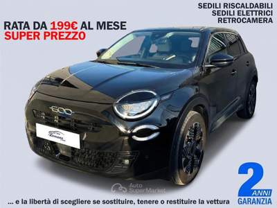 Fiat 600 Hybrid DCT MHEV La Prima Nero usata Sant'Anastasia